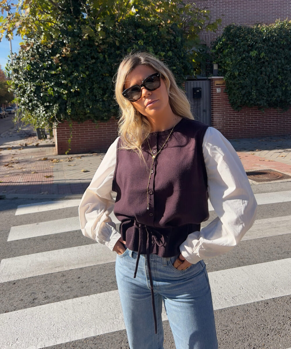 Alternative view of Cárdigan  Amalia