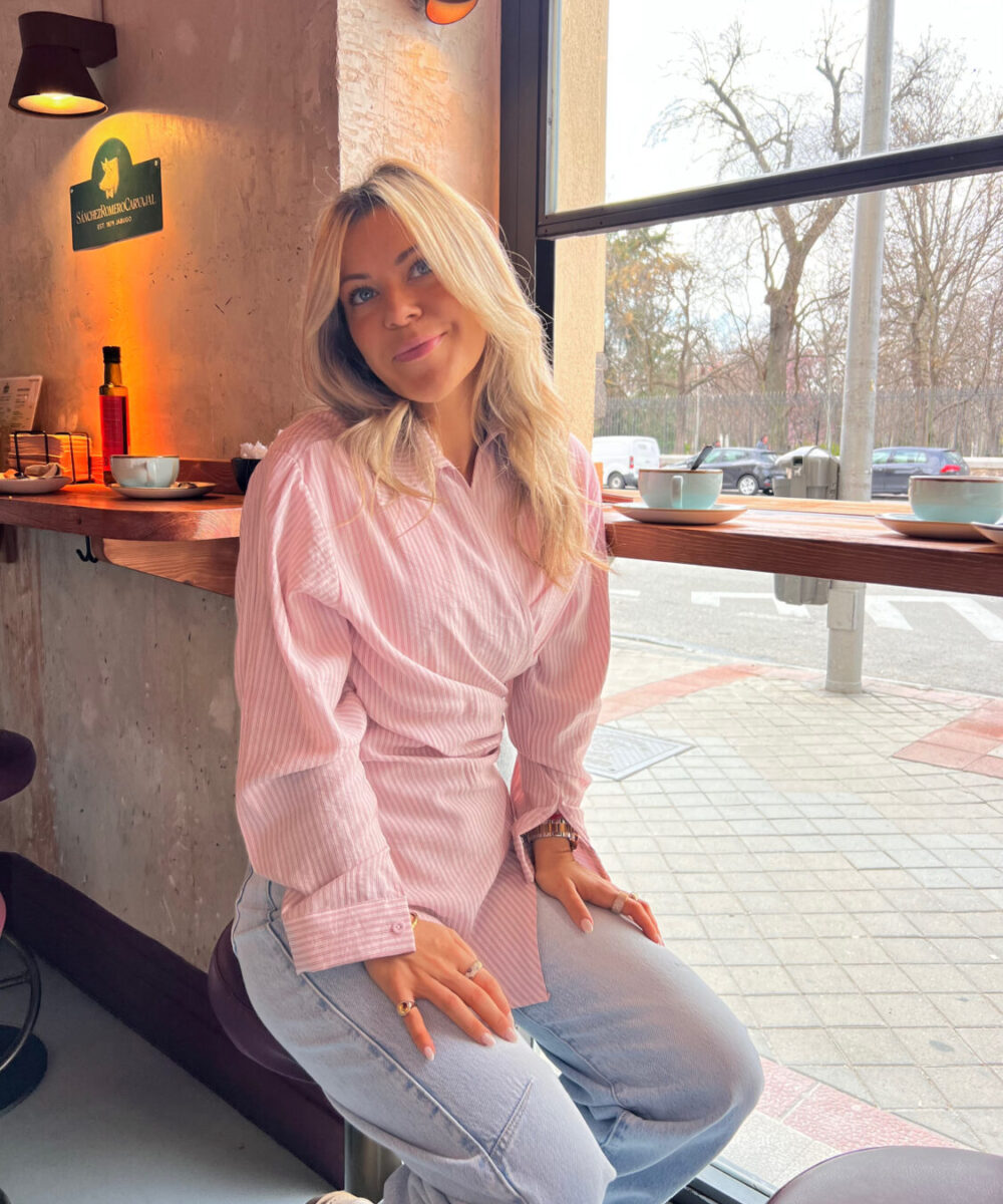 Alternative view of Camisa Koh Tao